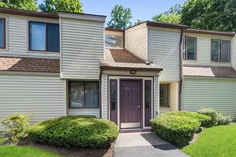 55 Kirby Close Close #E, Yorktown, NY 10598