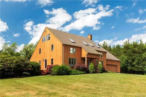 25 Foley Rd, Warwick, NY 10990