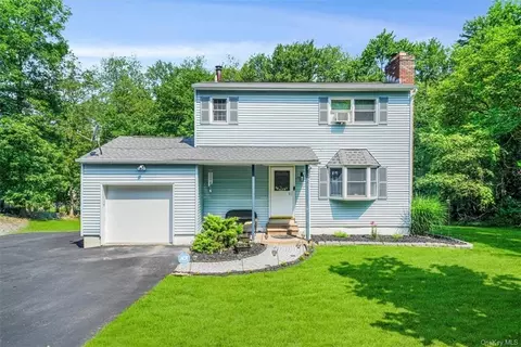 233 M And M Rd, Wallkill, NY 10940