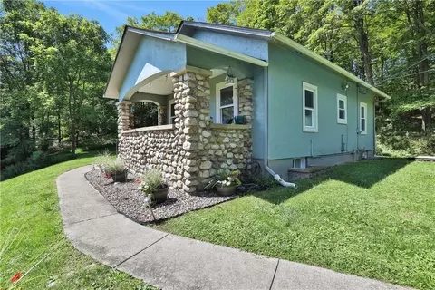 33 Horton Rd, Mamakating, NY 12721
