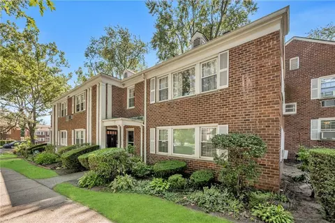 1204 Midland Ave #1204, Yonkers, NY 10708