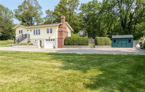117 County House Rd, Washington, NY 12545
