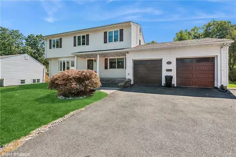207 Howard Ave, Orangetown, NY 10962