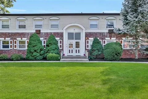 6 Normandy #7, Clarkstown, NY 10954