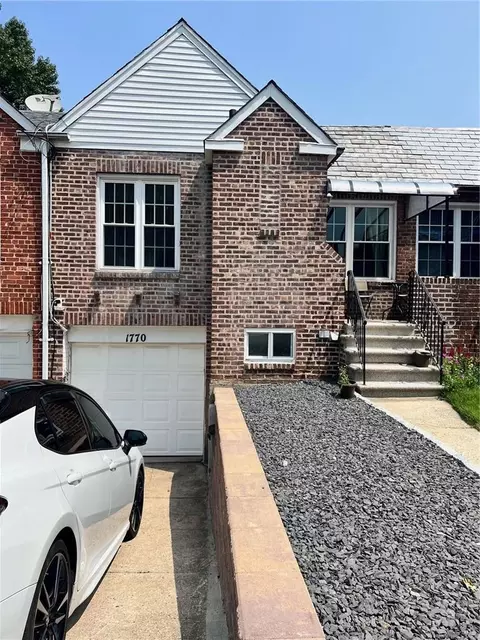 1770 Tenbroeck Ave, New York, NY 10461
