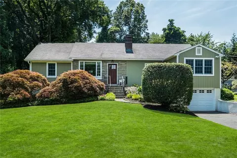 3 Valeria Cir, North Salem, NY 10560