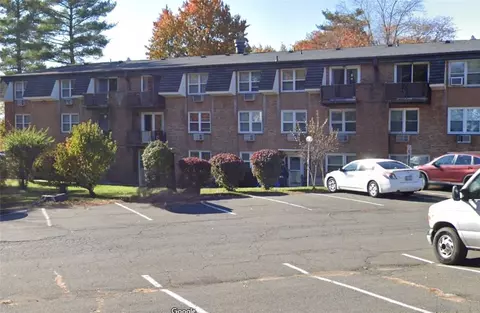 177 Kearsing Pkwy, Ramapo, NY 10952
