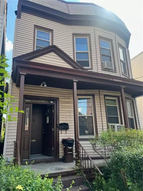 646 E 228 St, New York, NY 10466