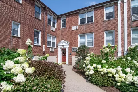 706 Palmer Ct #1E, Mamaroneck, NY 10543