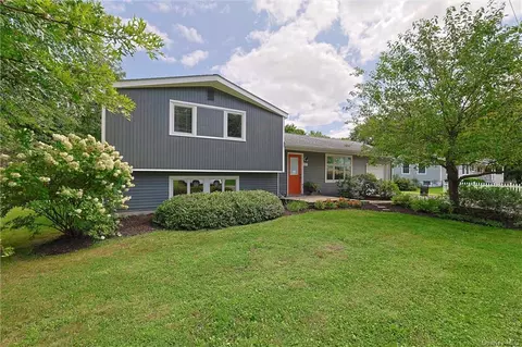 55 Creek Run Rd, Newburgh, NY 12550