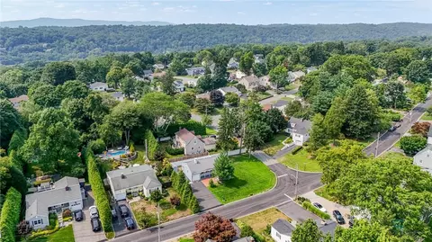 132 Huntley Dr, Greenburgh, NY 10502