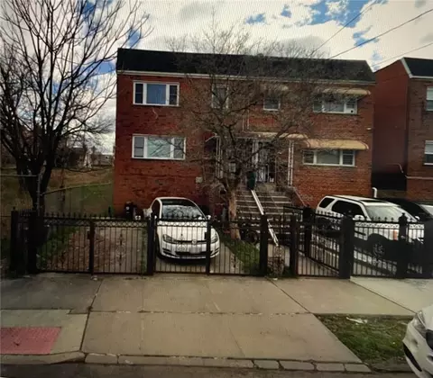 776 Bartholdi St, New York, NY 10467