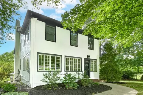 557 North St, White Plains, NY 10605
