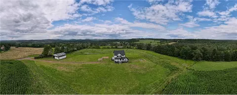30 Brog Rd, Jeffersonville, NY 12748