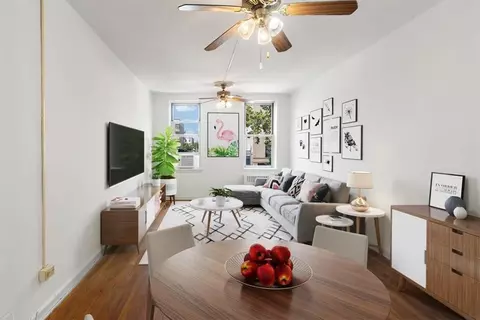 2104 Holland Ave #1C, New York, NY 10462