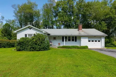 6 Jardem Ct, Rhinebeck, NY 12572