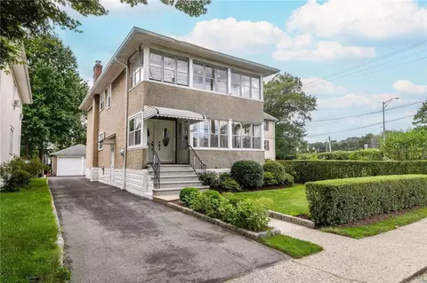 122 Lispenard Ave, New Rochelle, NY 10801
