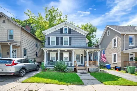 36 Washington St, Middletown, NY 10940