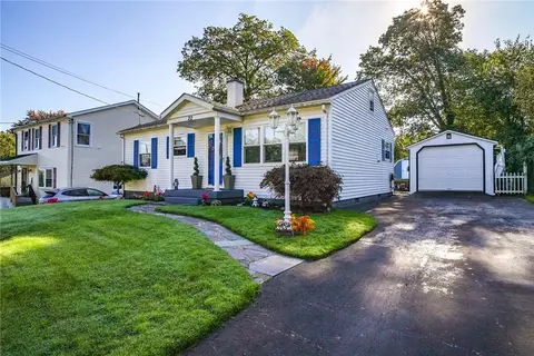 22 Woodland Ave, Middletown, NY 10940