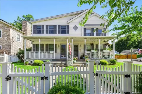 805 N Barry Ave, Rye, NY 10543