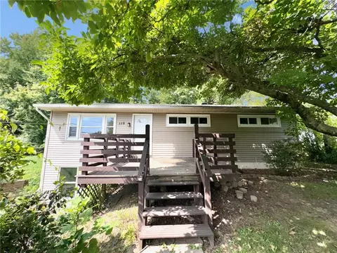 119 Petticoat Ln, Ulster, NY 12443