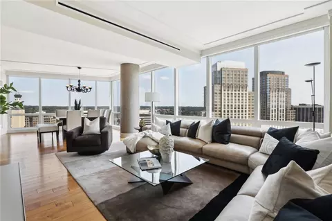 1 Renaissance Sq #25A, White Plains, NY 10601