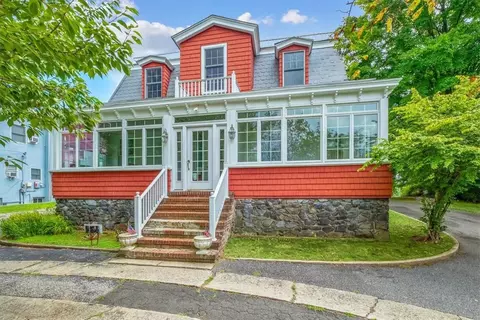 151 Seward St, Cortlandt, NY 10511