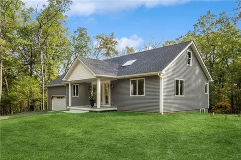 22 Ferris Dr, Philipstown, NY 10524