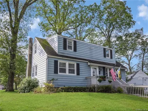 12 Harvard Dr, Walden, NY 12586