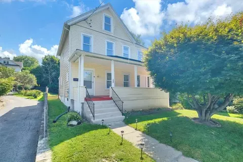 125 Pine St, Peekskill, NY 10566