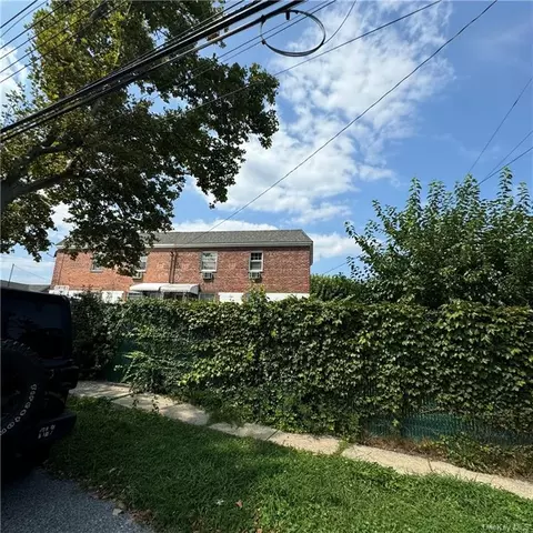 3069 Harding Ave, Bronx, NY 10465