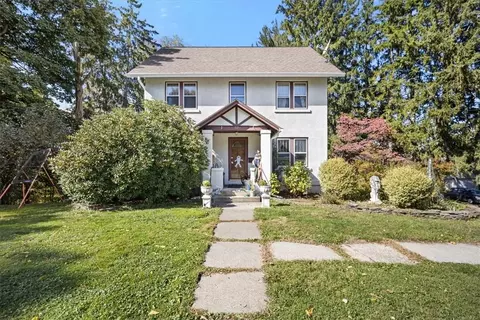 57 Riverview St, Walden, NY 12586