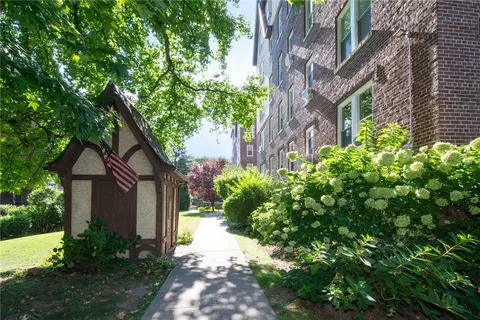 1430 Midland Ave #1A, Yonkers, NY 10708