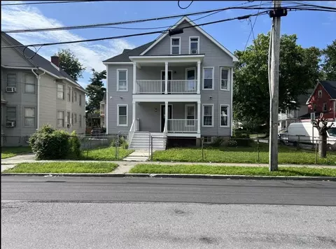 8 Fox Ter, Poughkeepsie, NY 12603