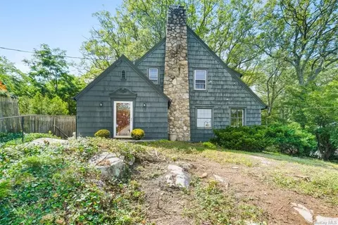 612 Nelson Ave, Peekskill, NY 10566