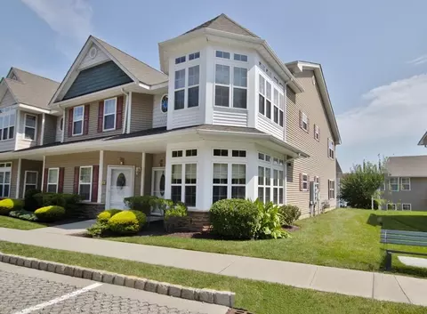 201 Egrets Lndg, Carmel, NY 10512
