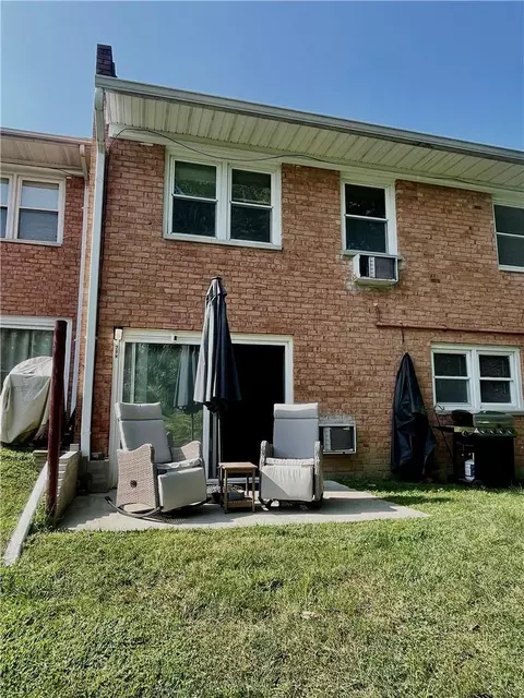 29 Alpine Dr #H, Wappinger, NY 12590