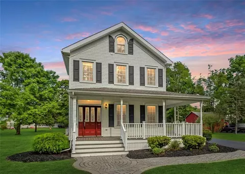 64 Wallkill Ave, Shawangunk, NY 12589