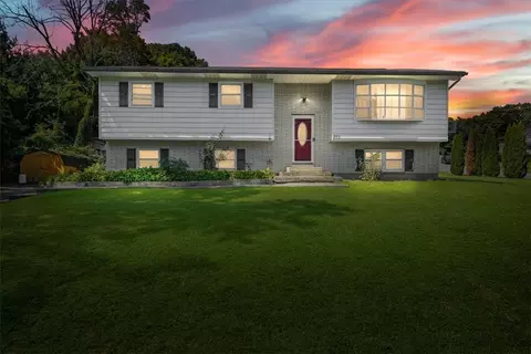 223 Highland Ave, Marlboro, NY 12542