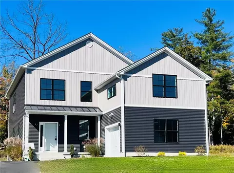 40 Townsend St, Beacon, NY 12508