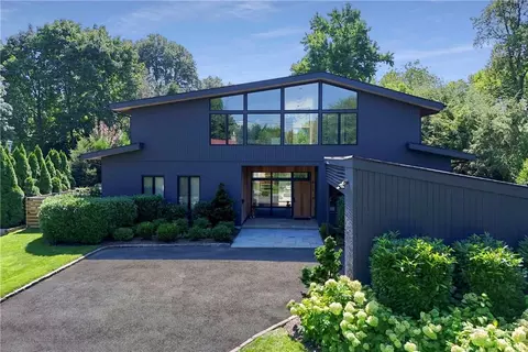 815 Rushmore Ave, Mamaroneck, NY 10543