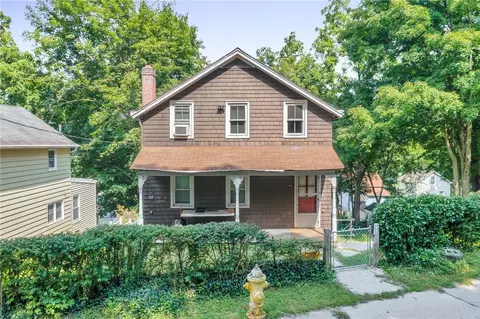 1756 Lincoln Ter, Peekskill, NY 10566