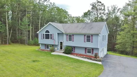 4 Hickman Ter, Mamakating, NY 12790