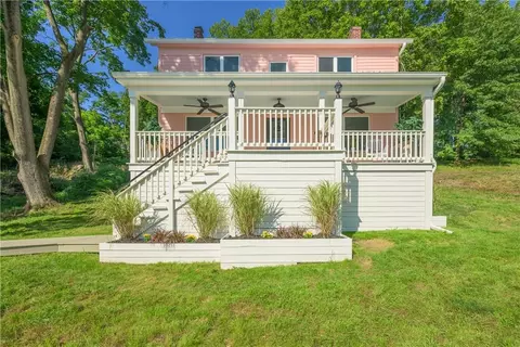 18 Riverside Ave, Coxsackie, NY 12051