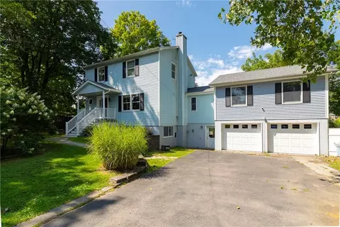 71 Fulton St, Poughkeepsie, NY 12601