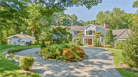 280 Sarles St, Bedford, NY 10549