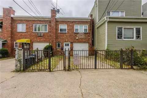 848 231st St, New York, NY 10466