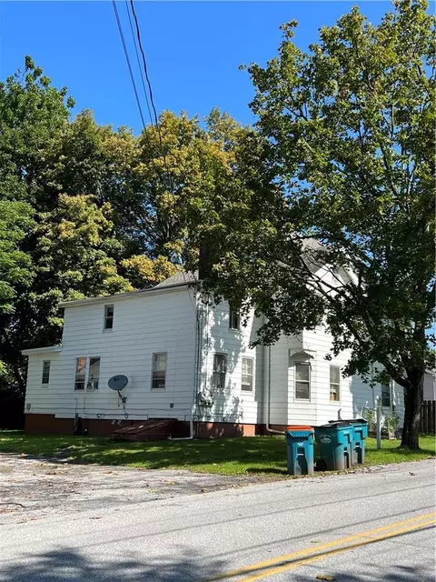 1 Bahret Ave, Poughkeepsie, NY 12601