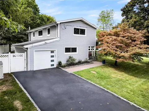 30 Lark Ave, Greenburgh, NY 10607