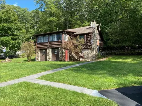 14 Mountainview Rd, Greenwood Lake, NY 10925